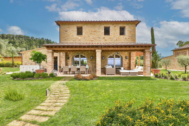 Restauro Complesso Vignacce french-country-fasad
