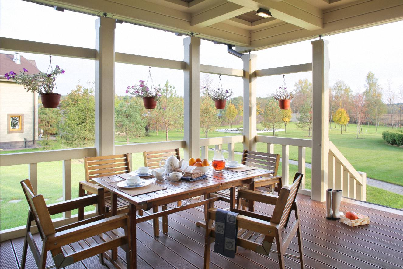 Терраса и дом