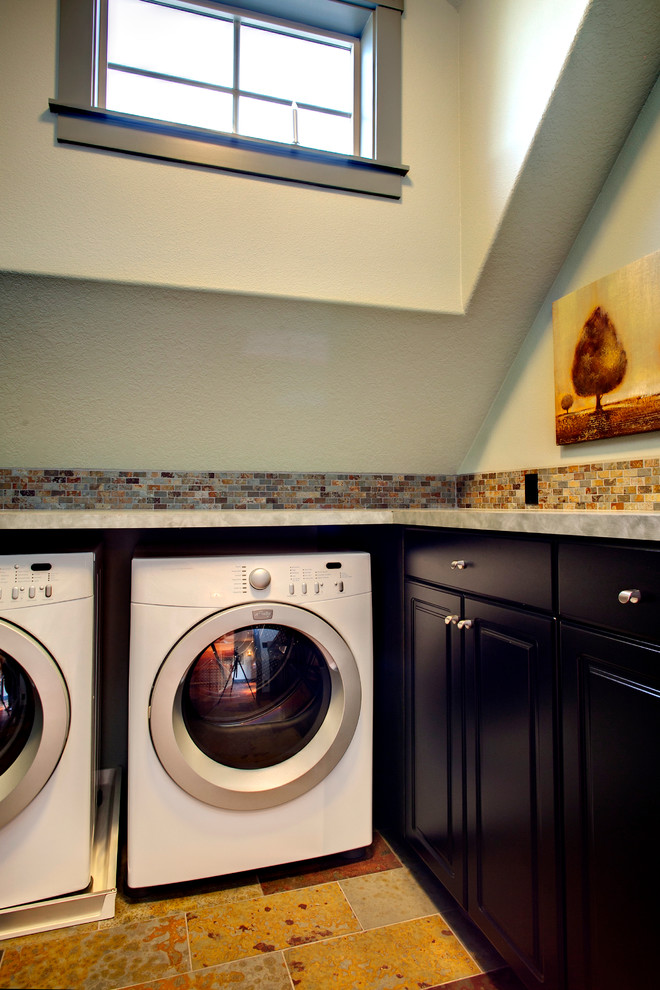 Design ideas for an arts and crafts laundry room in Portland.