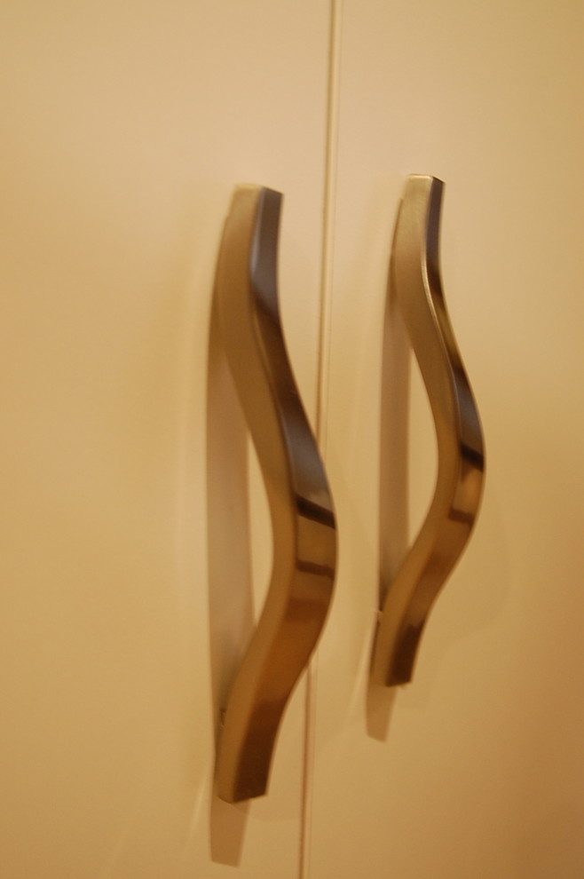 横浜にあるコンテンポラリースタイルのおしゃれな収納・クローゼットの写真