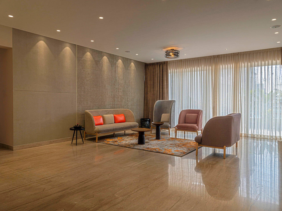 This is an example of a contemporary living room in Pune.