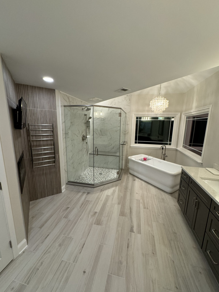 Luxury Owners Suite Bathroom