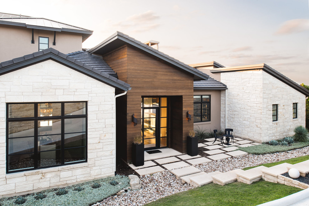 Inspiration for a transitional home design remodel in Austin