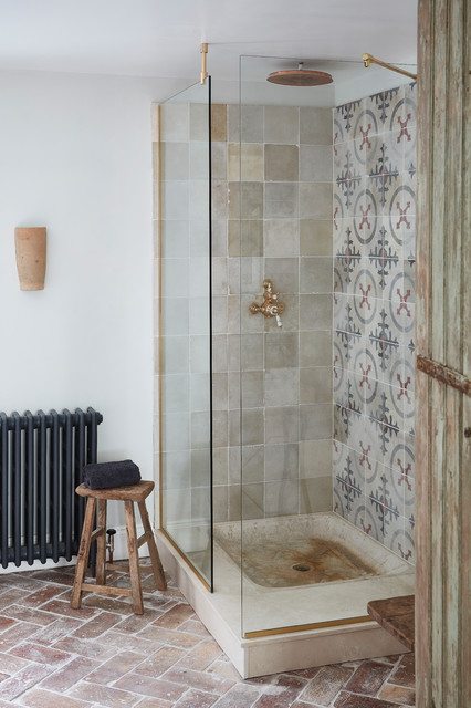 Balham Home (Reclaimed Tiles) middelhavsstil-badevaerelse