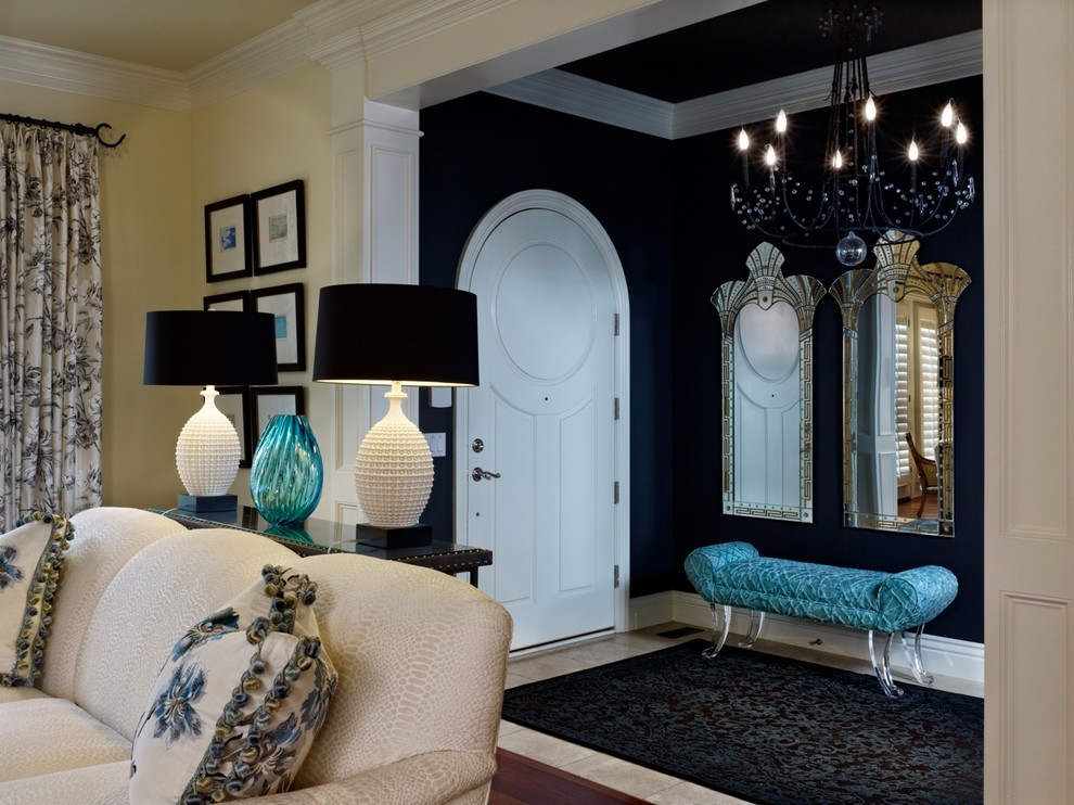 Transitional entryway photo in Denver