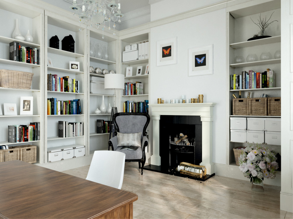 Библиотека, в загородном доме, на побережье.