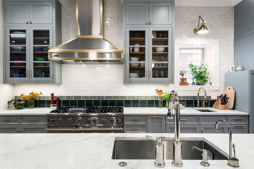 Design ideas for a transitional kitchen in Chicago.