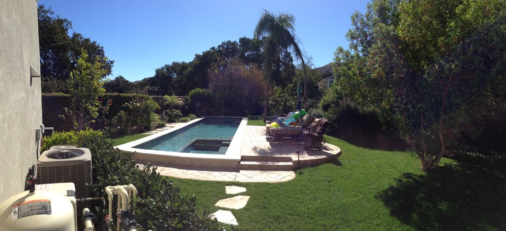 This is an example of a tropical pool in Los Angeles.