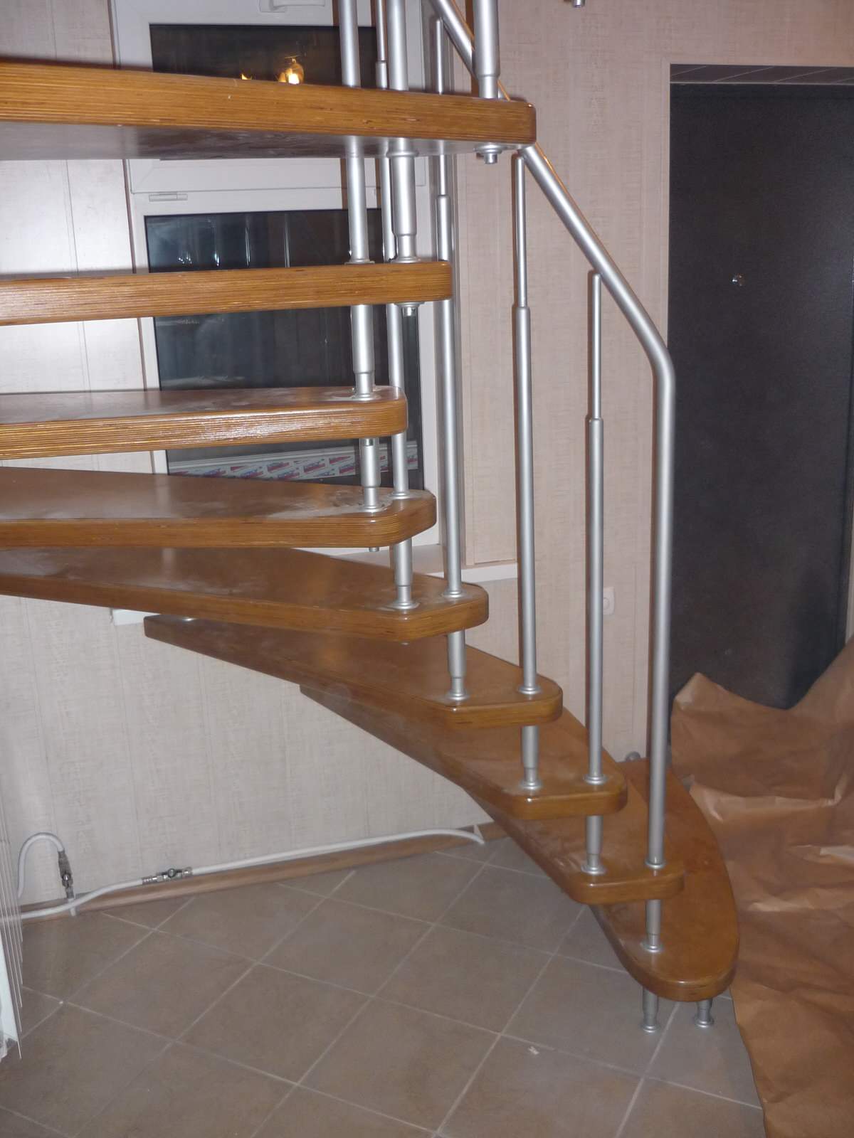 лестница больцевая фанера