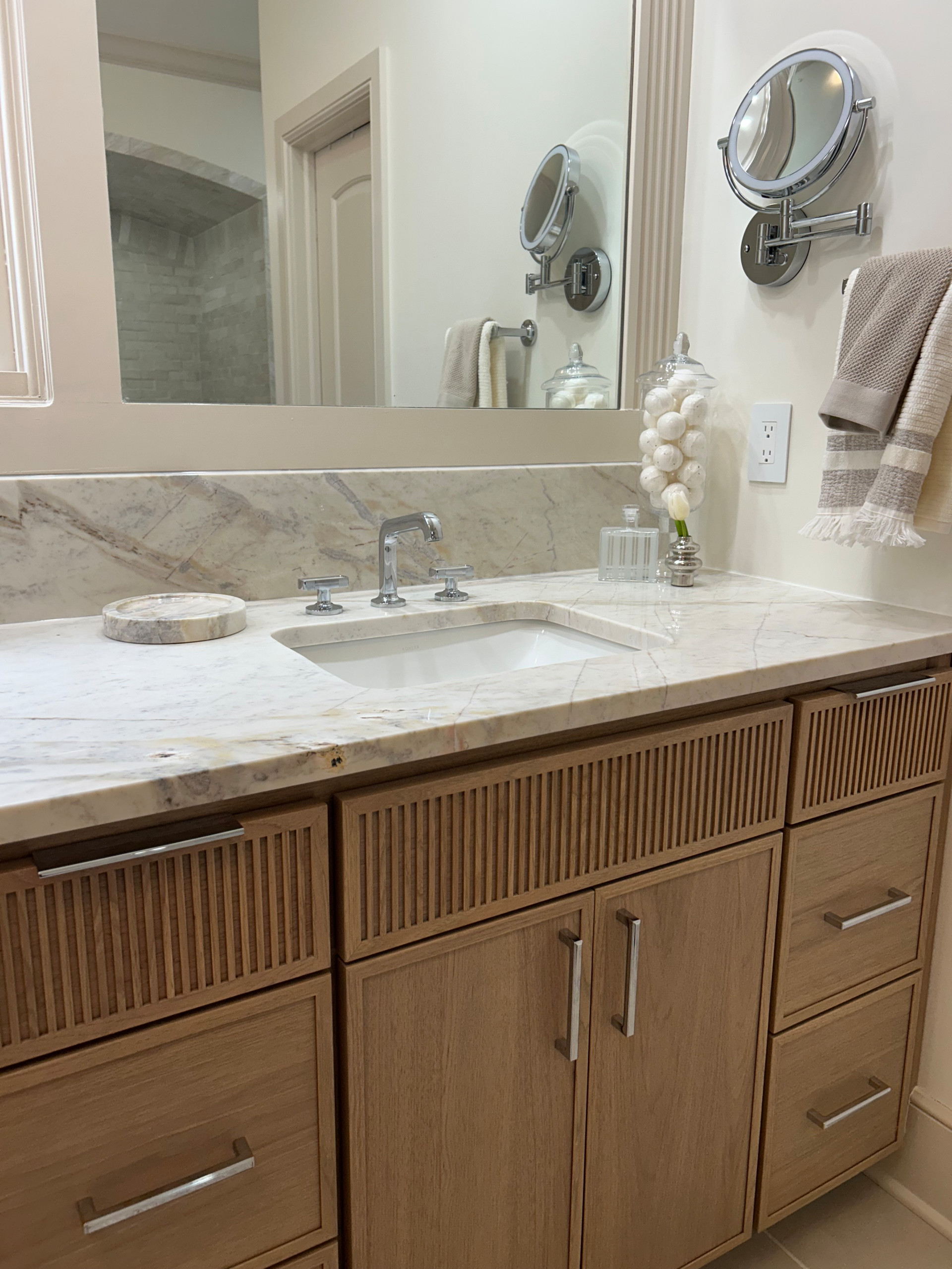 Neutral Mediterranean Bathroom