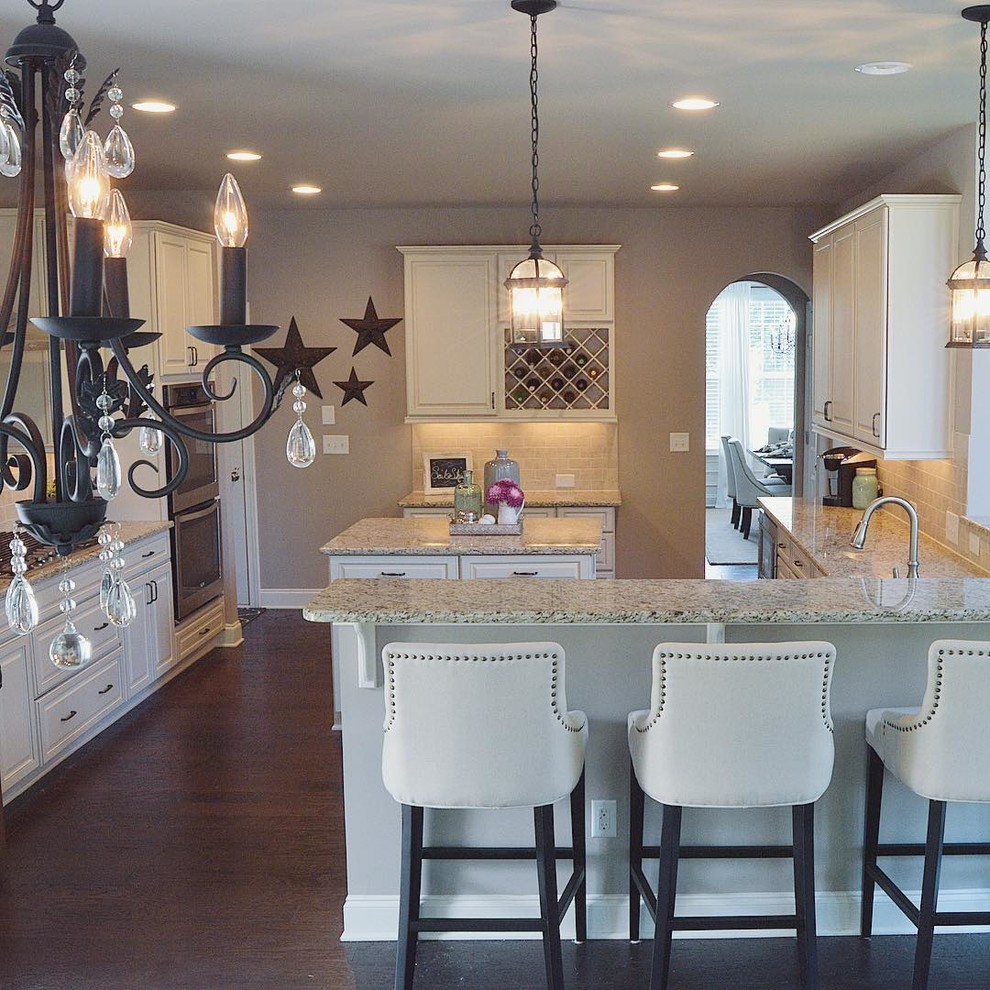 кухня с барной зоной