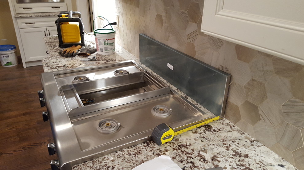 Cooktop doesnt go all the way to back splash