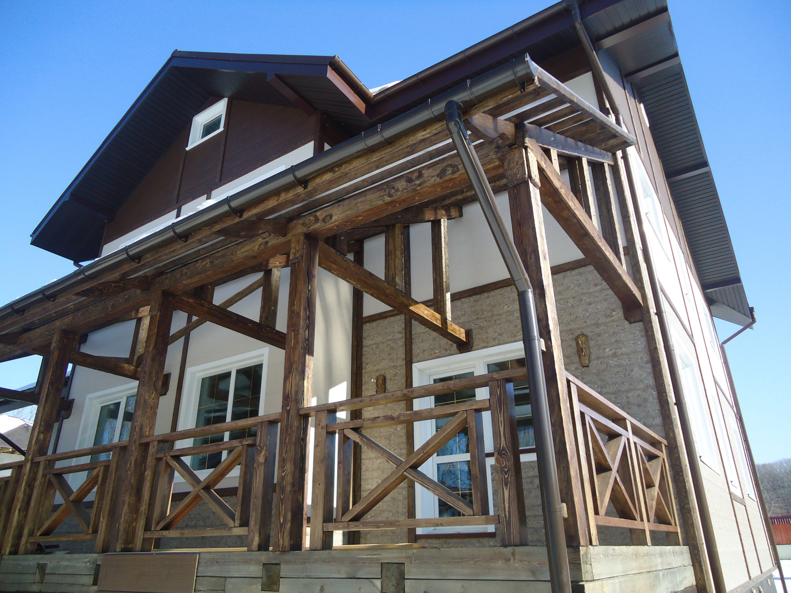 Отделка фасада дома на п. Де-Фриз