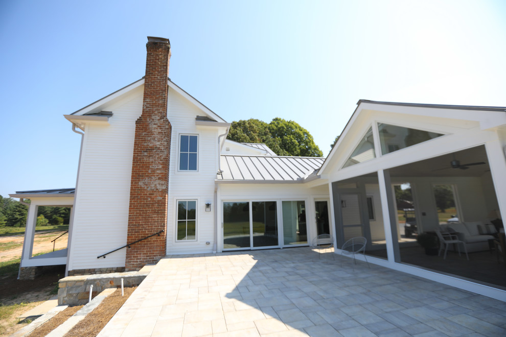 Home design - transitional home design idea
