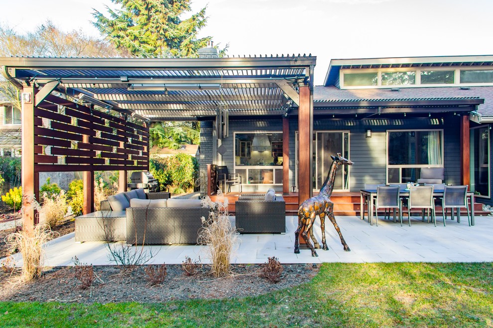 Bellevue-Modern-Outdoor-Living---Modern---Patio---Seattle-...