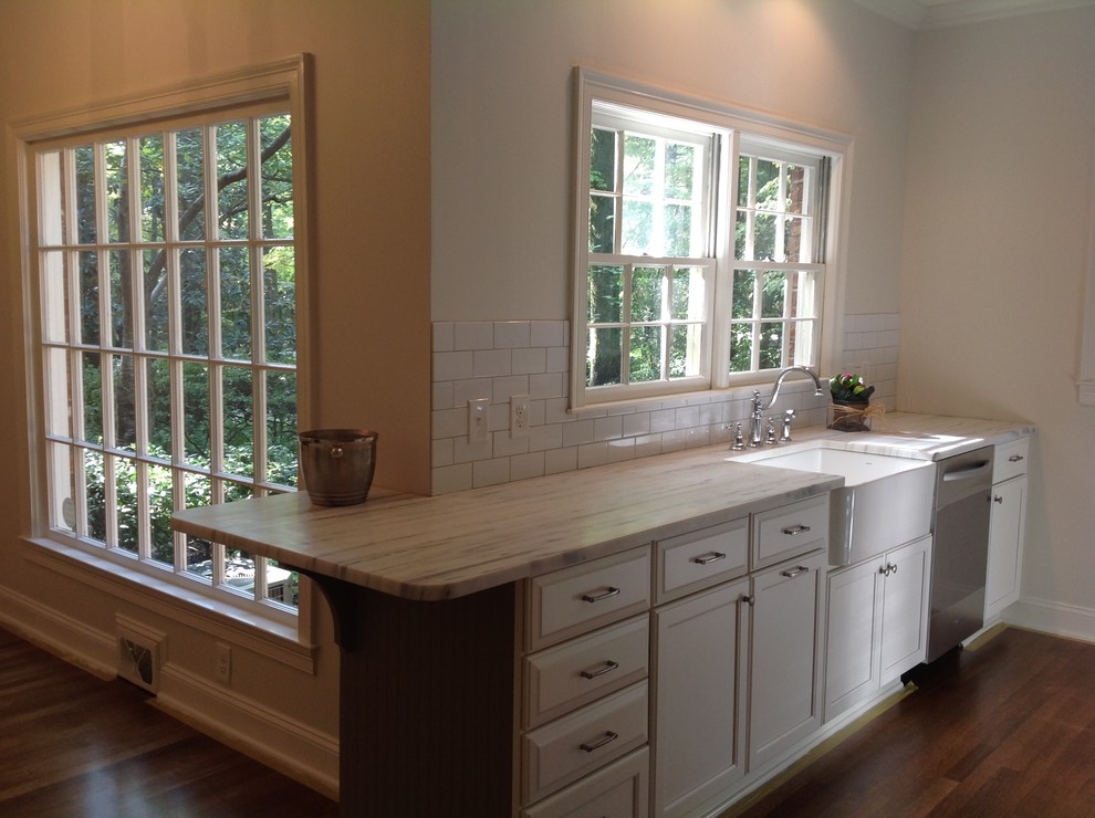 Example of a small transitional home design design