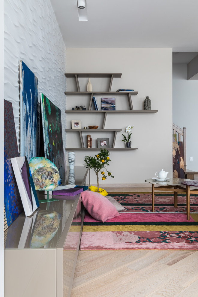 Интерьер частного дома с яркими акцентами