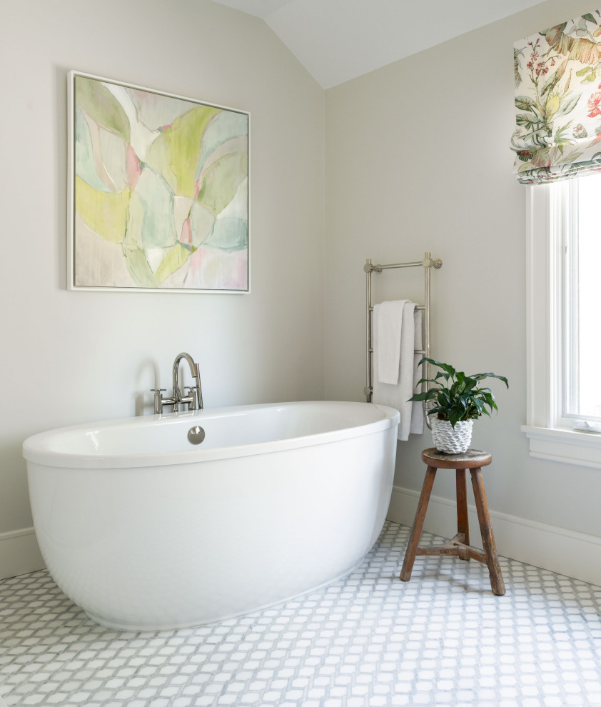 Example of a transitional bathroom design in Boston