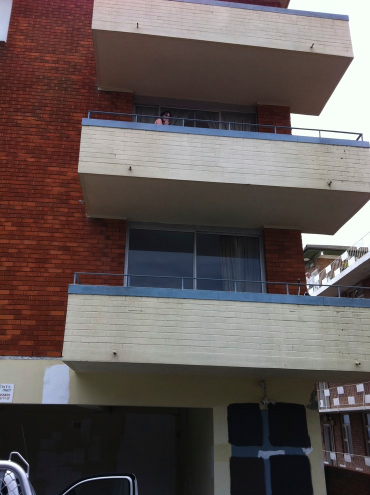 BONDI PENTHOUSE INTERIOR AND  EXTERIOR 70'S APARTMENT BLOCK