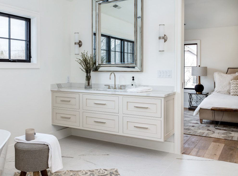 Modern Farmhouse Staging