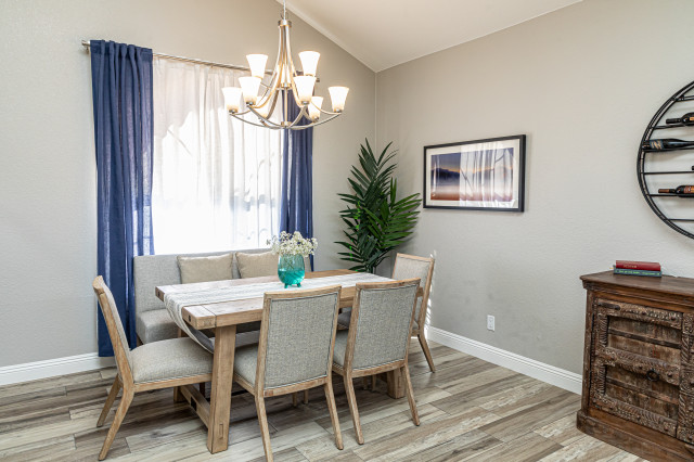 Warm Transitional klassisch-modern-esszimmer