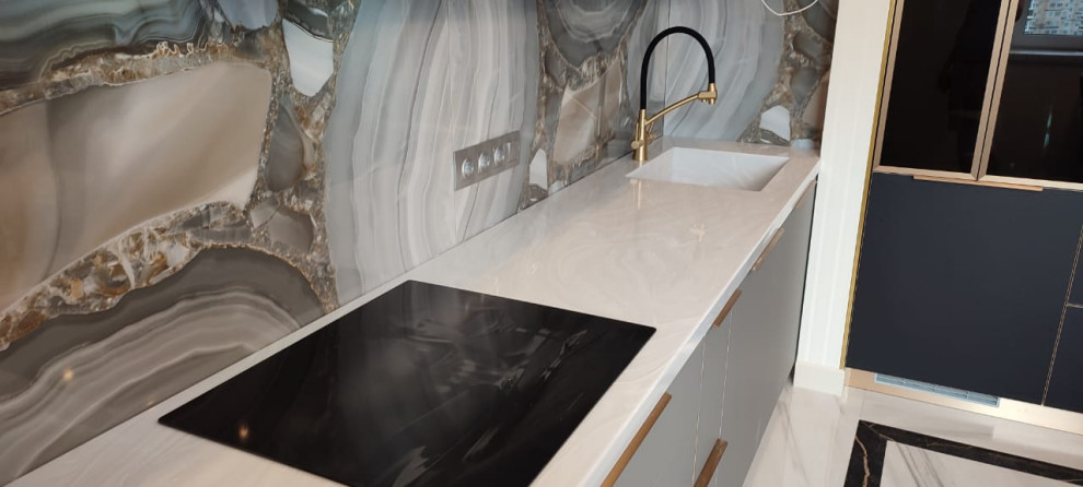 Столешница на кухню с интегрированной мойкой