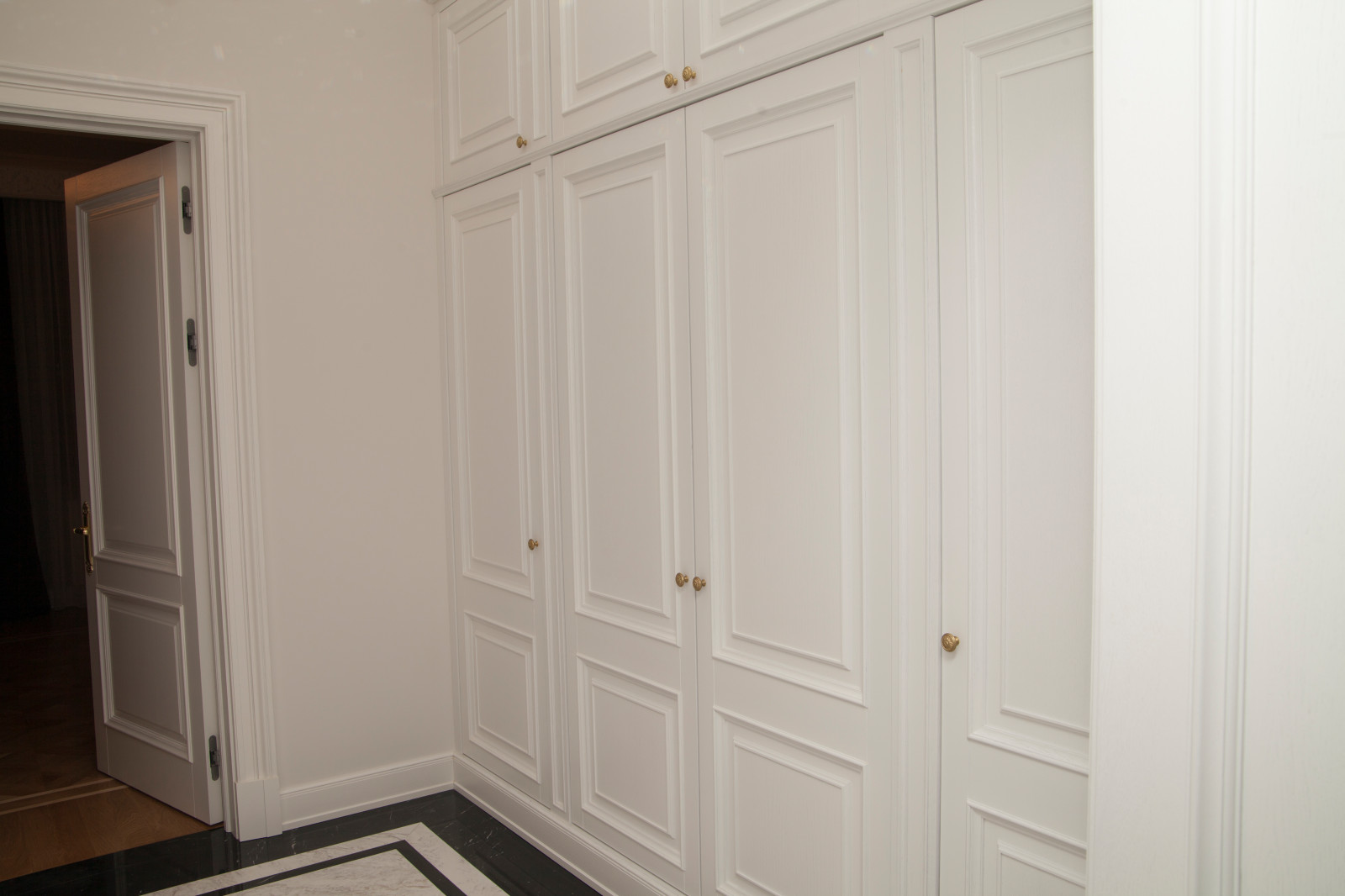 Смольный квартира