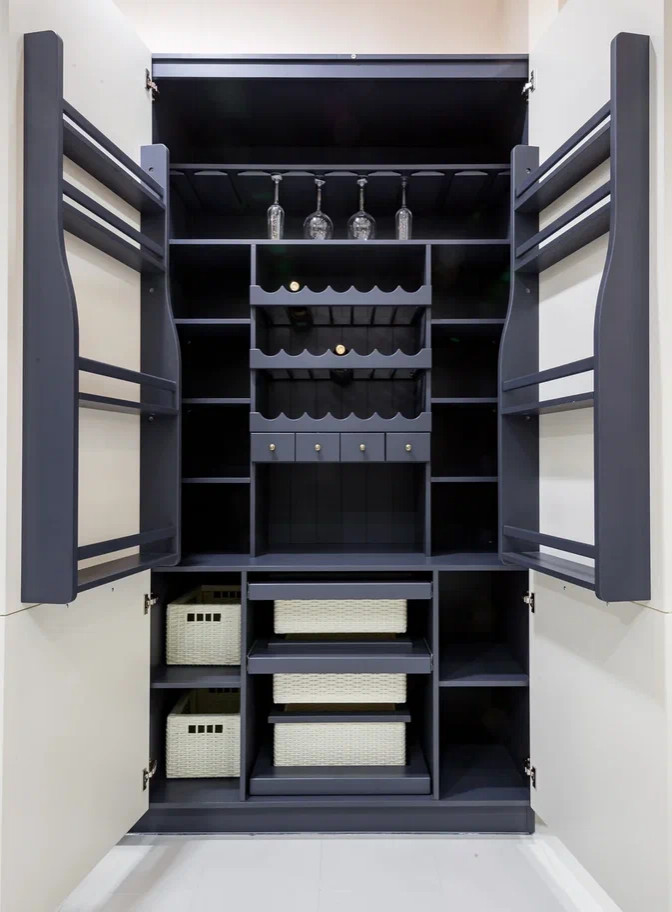 Наполнение шкафов и организация пространства