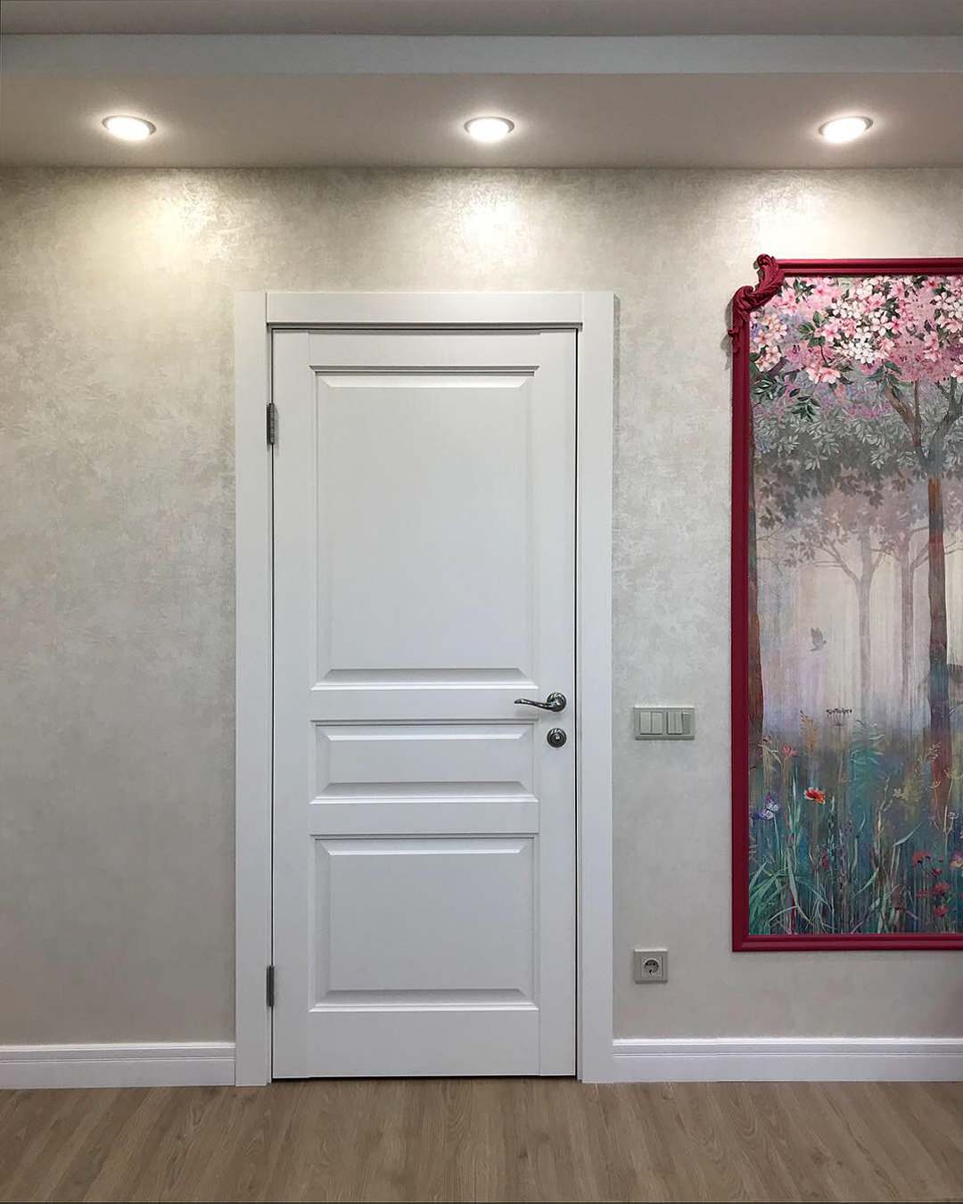 Детская с оленями, 24кв.м с гардеробной 3,6кв.м.