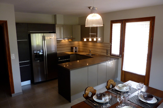 Cuisine en Savoie contemporaneo-cucina