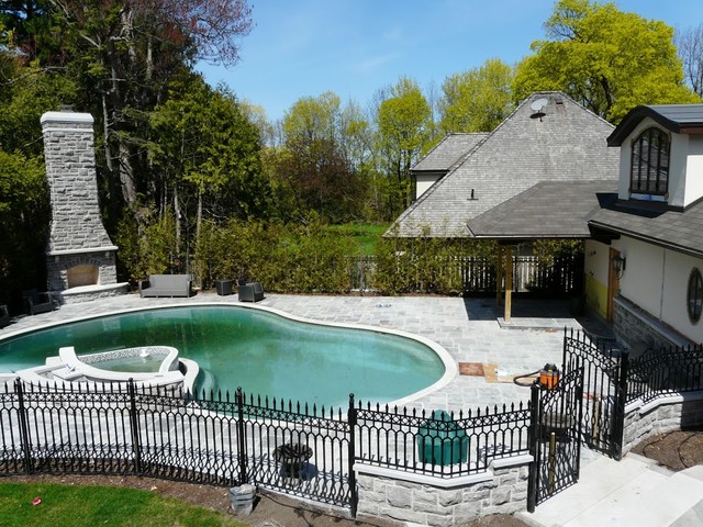 Stonework pool