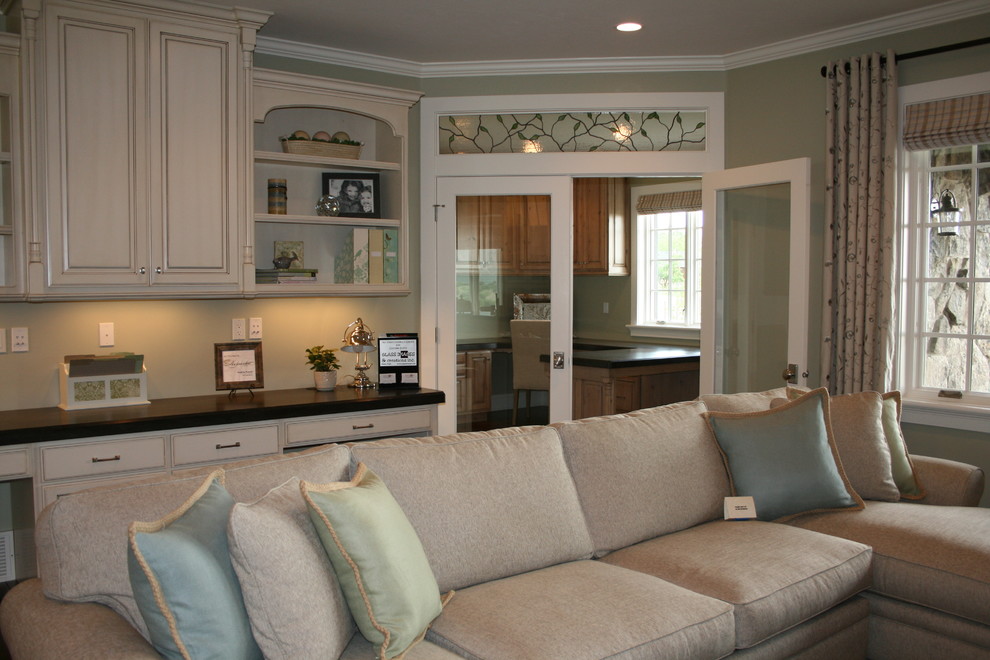 This is an example of a traditional family room in Salt Lake City.