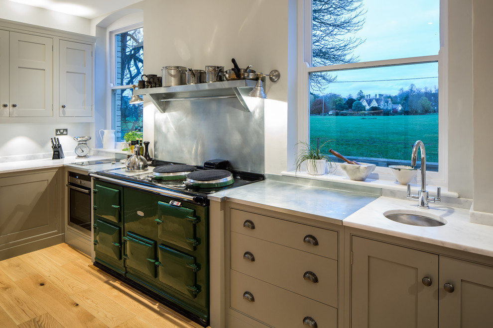 Example of a trendy kitchen design in Hertfordshire