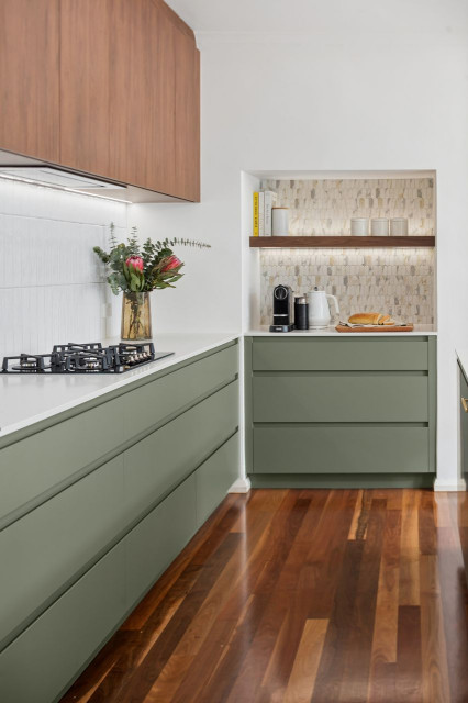 Wembley Downs midcentury-kitchen