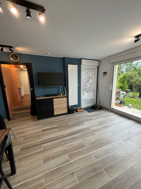 Projet Sensiquet industrial-living-room