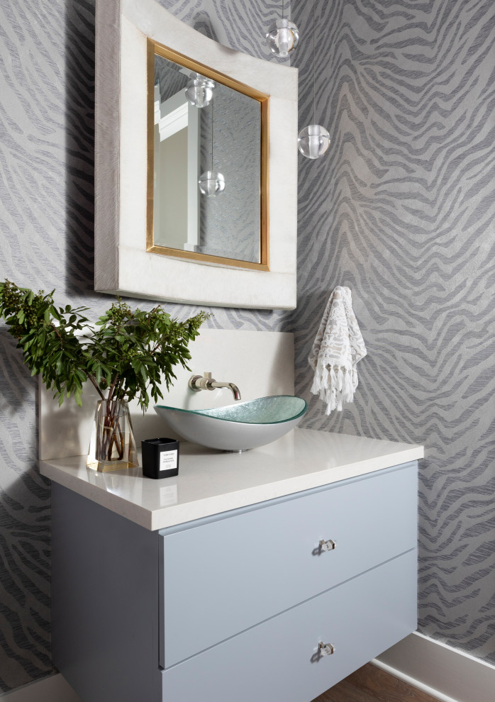 Transitional home design photo in Houston