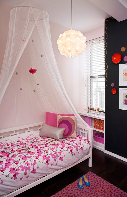This is an example of a transitional kids' room in New York.