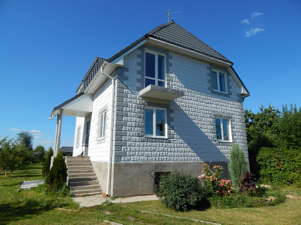 Строительство загородного дома из теплоблоков.