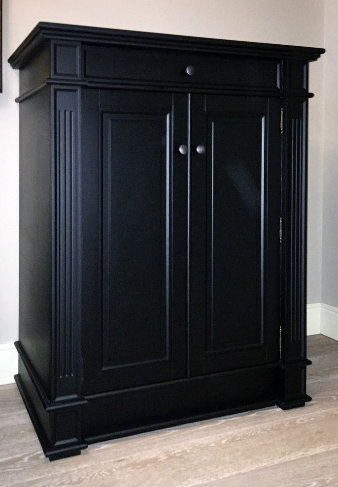 Шкафчик кабинетный со смыслом.