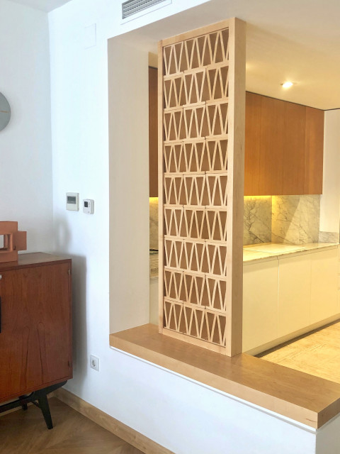 Con personalidad en El Eixample minimalistisch-kueche