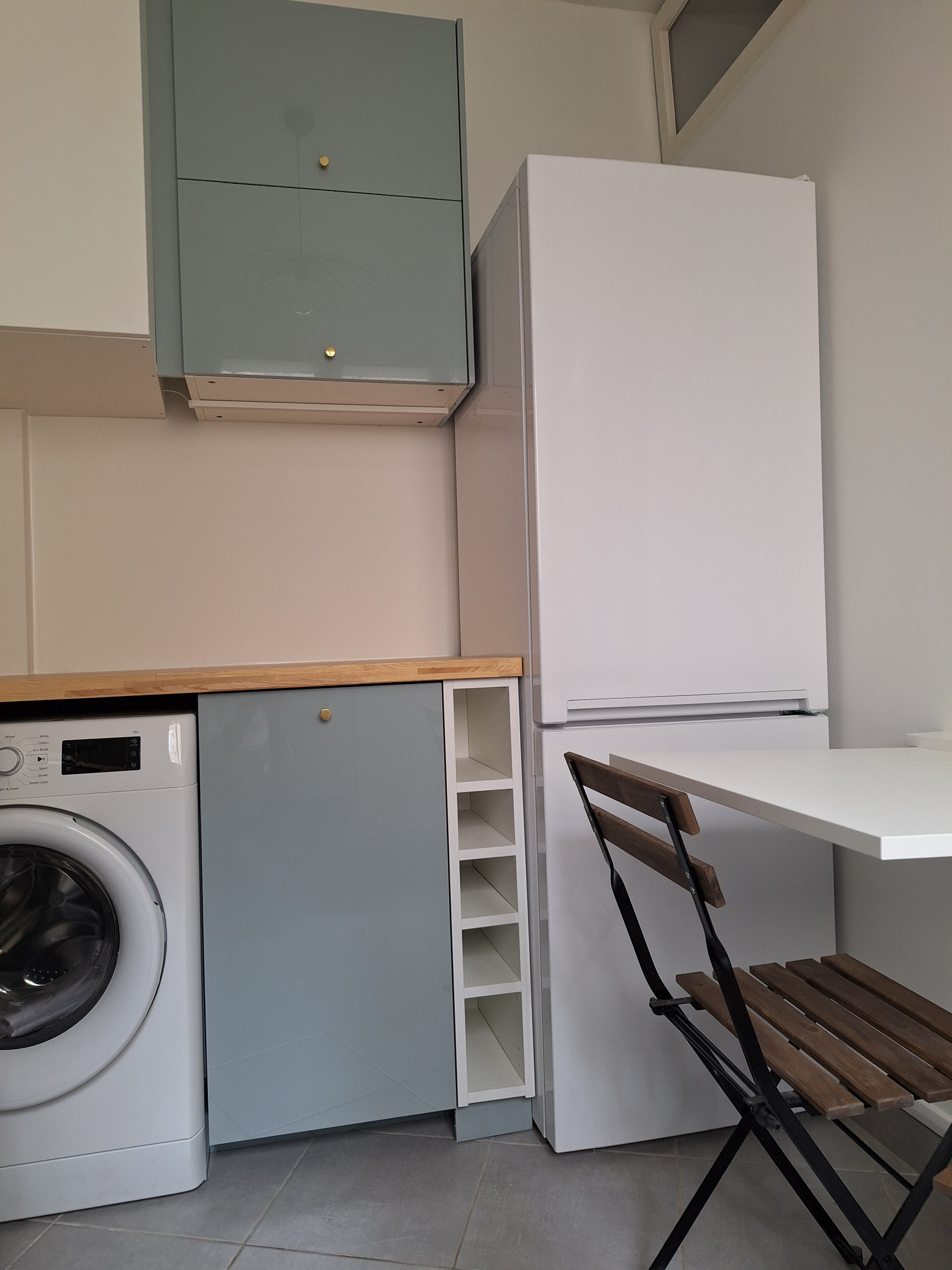 Rénovation partielle, décoration et ameublement d'un appartement ancien