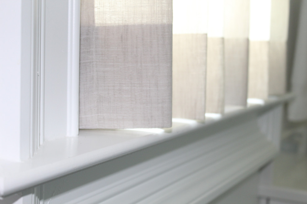 Cafe Curtains installed on River Bluff