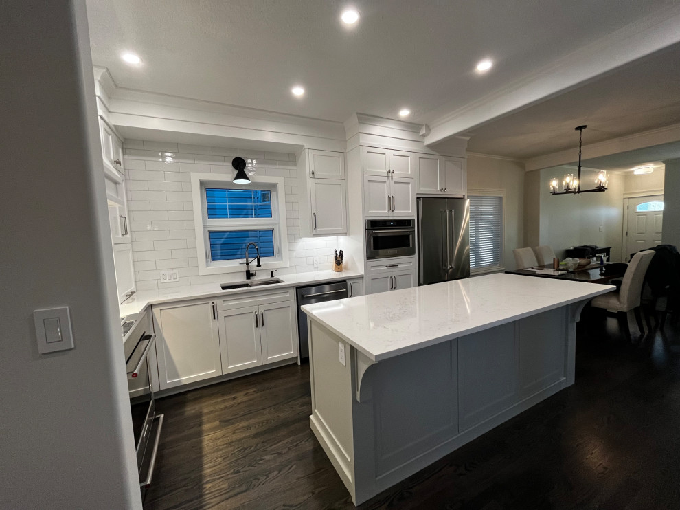 Home design - transitional home design idea in Calgary