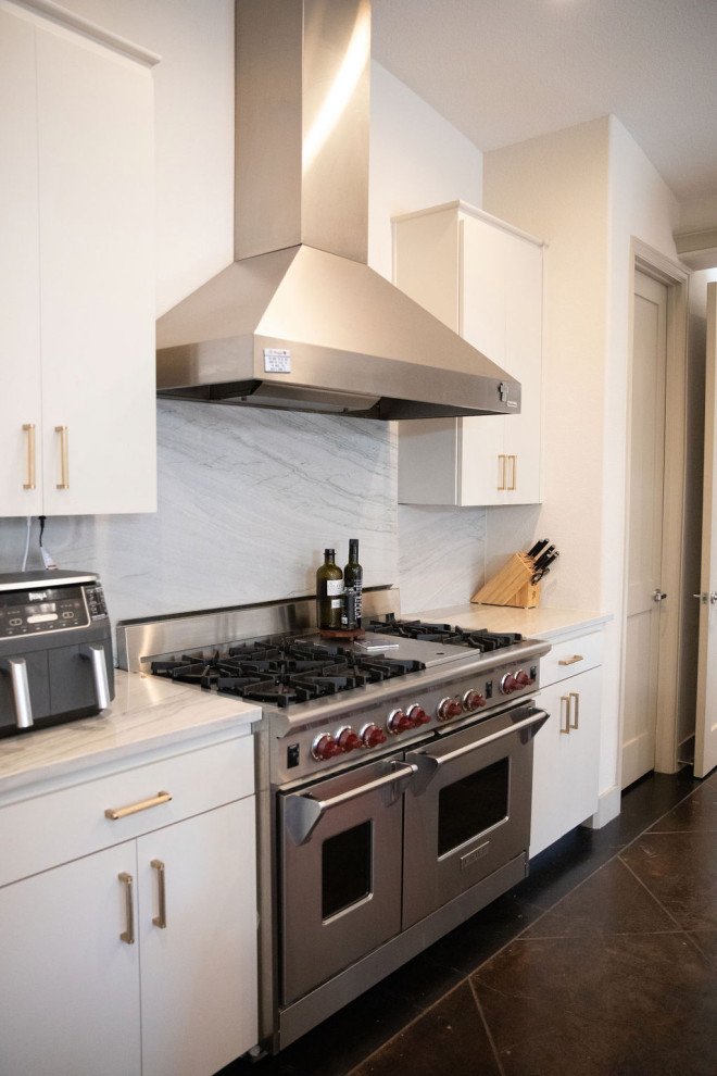 Entry, Living, Kitchen, Laundry + Bathrooms