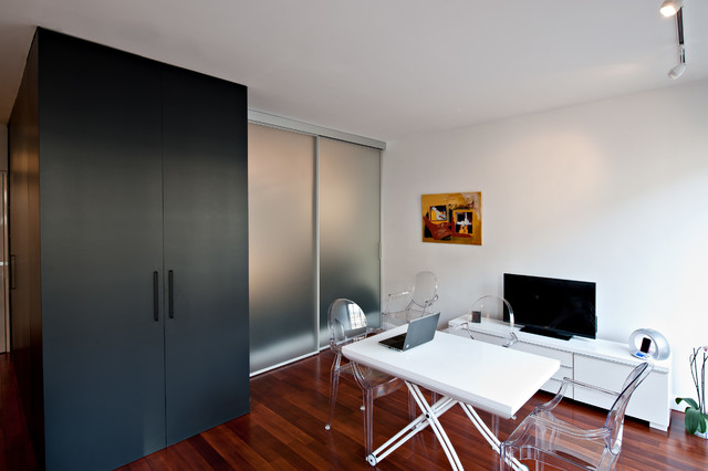 Espace de couchage ind&eacute;pendant dans un studio trendy-dagligstue