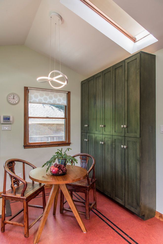 Kitchen - transitional kitchen idea in Philadelphia