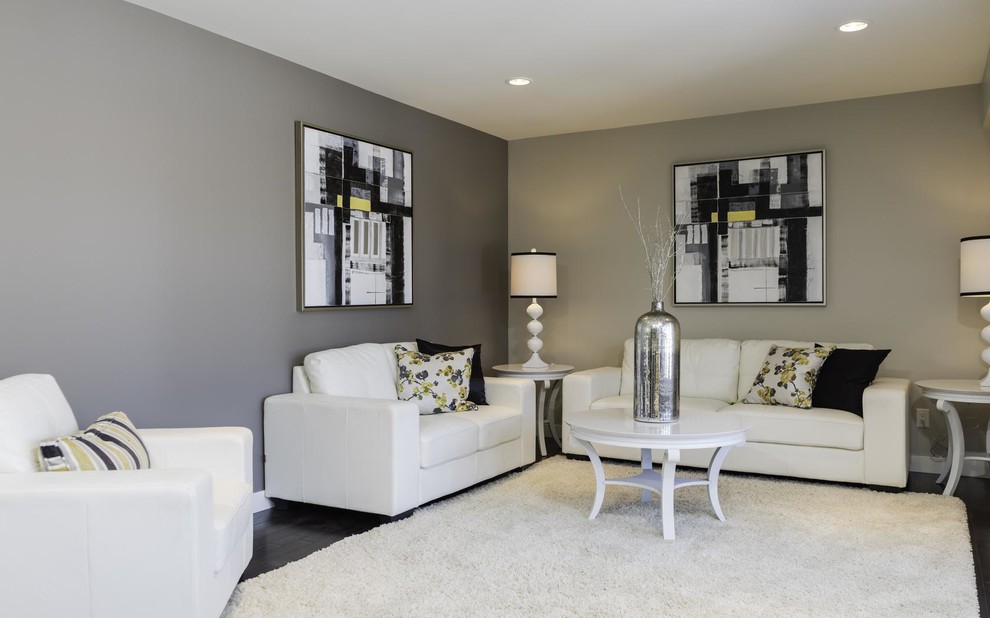 Home design - large contemporary home design idea