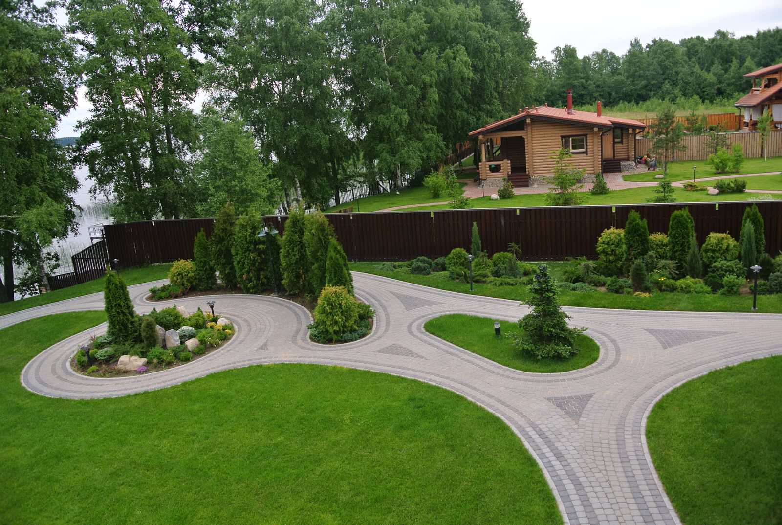 Берег.Озеро Красногвардейское