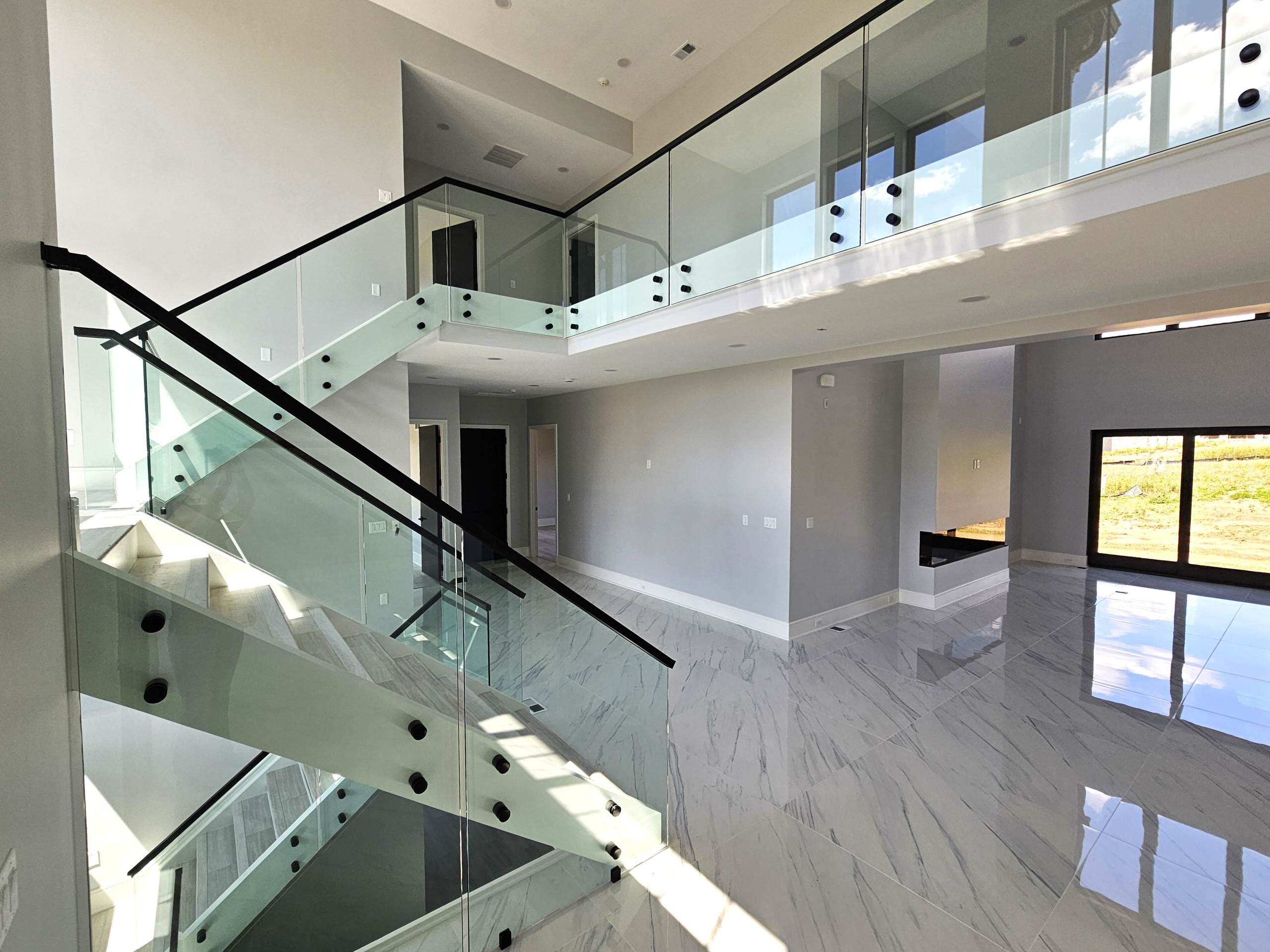 125_Modern Open Rise Stair with Glass Balustrade, Aldie, VA 20105