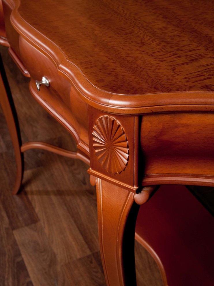 Стол туалетный ART